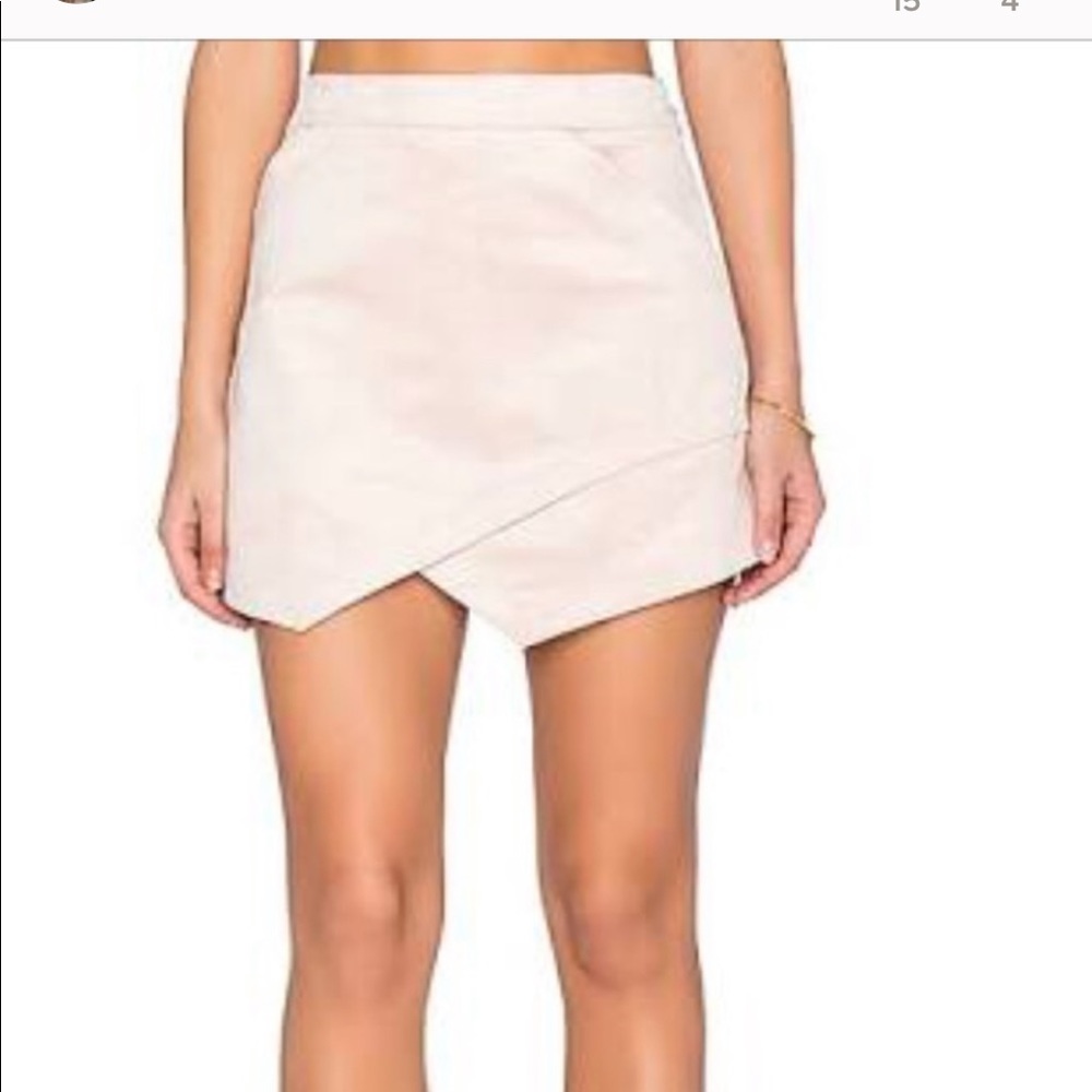 BCBG skort